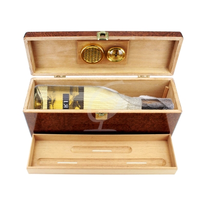 2017 LR Schreckbichl Sdtirol Italien inkl. Wein-Geschenkbox- Humidor